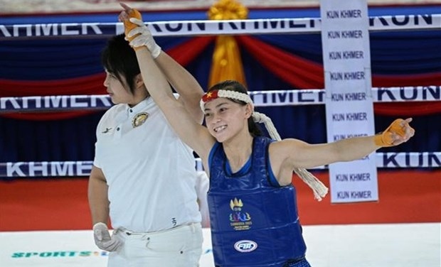 Female Vietnamese fighter jumps impressively on Muay world ranking